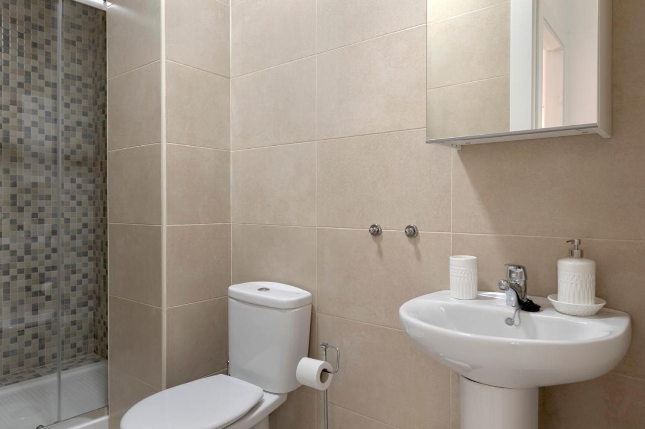 Homeabout Juan De Austria Apartments Malaga Exterior photo