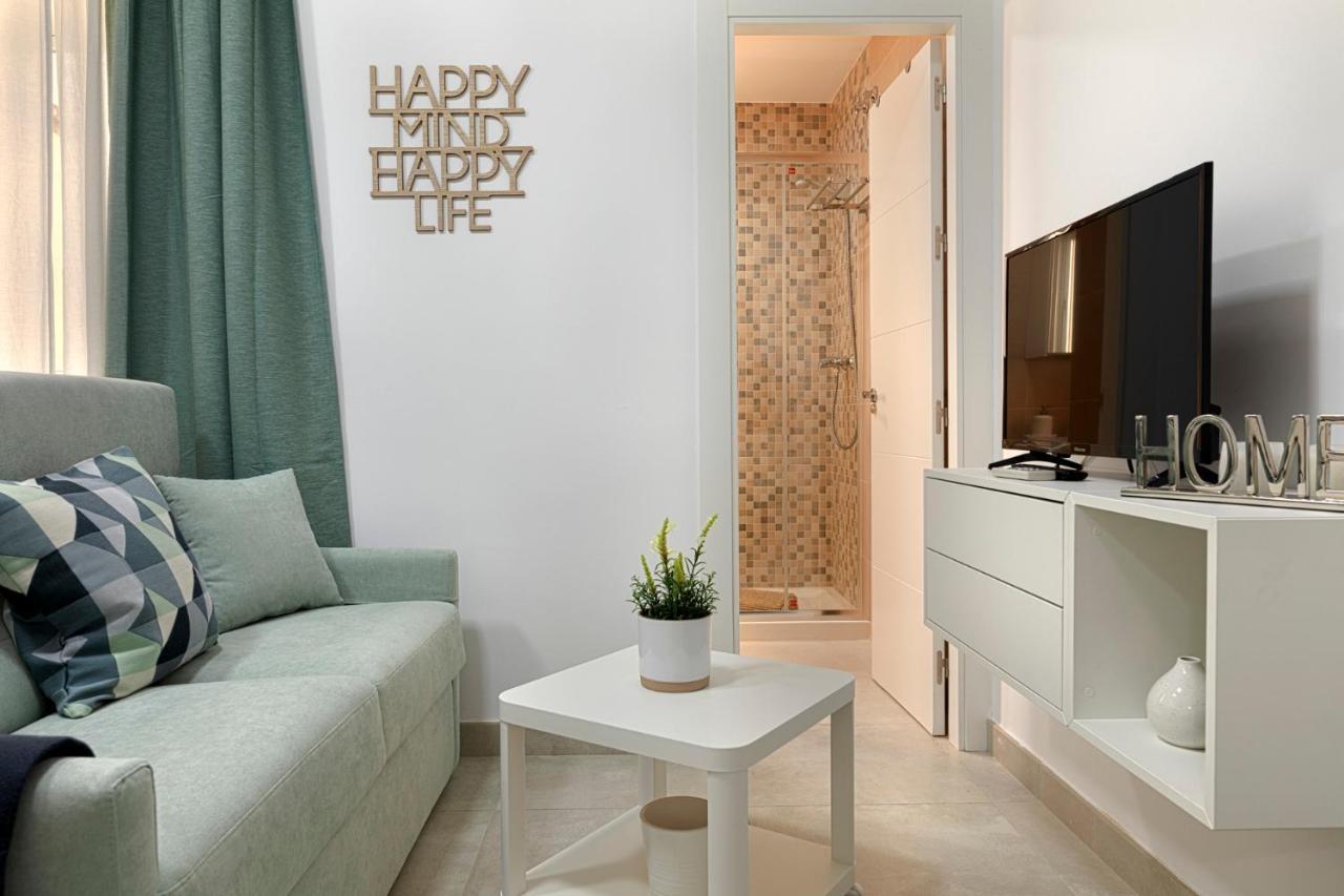 Homeabout Juan De Austria Apartments Malaga Exterior photo