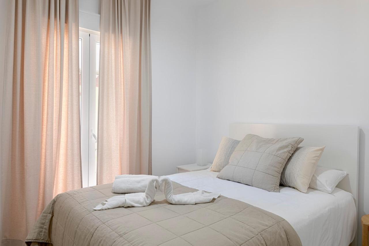 Homeabout Juan De Austria Apartments Malaga Exterior photo