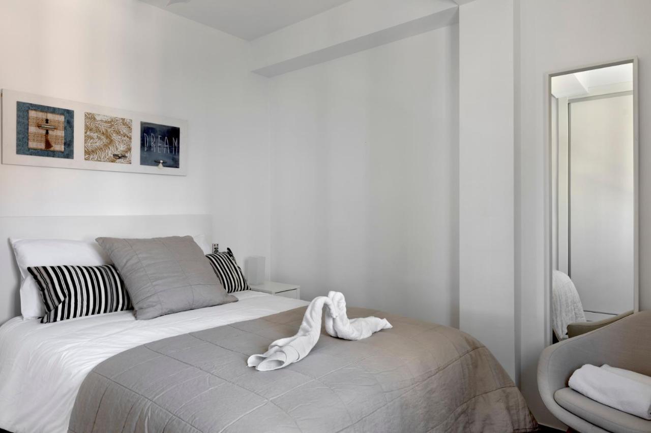 Homeabout Juan De Austria Apartments Malaga Exterior photo