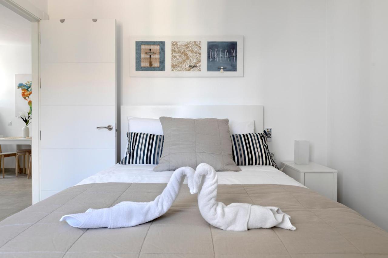 Homeabout Juan De Austria Apartments Malaga Exterior photo