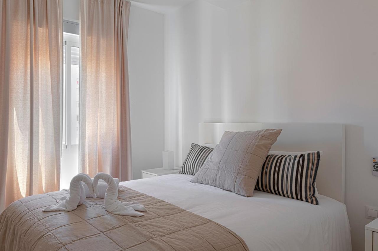 Homeabout Juan De Austria Apartments Malaga Exterior photo