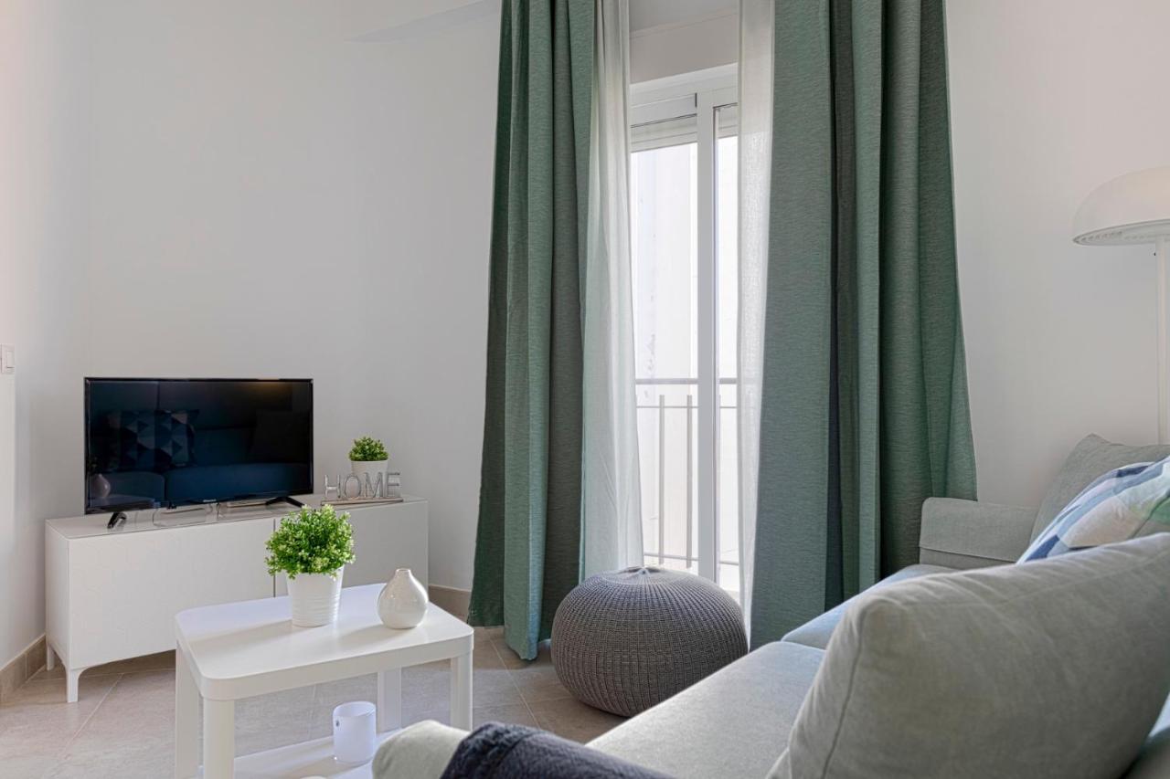 Homeabout Juan De Austria Apartments Malaga Exterior photo